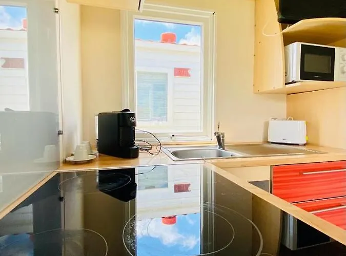 4x3 Kompleks wypoczynkowy *