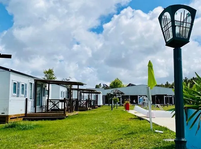 4x3 Kompleks wypoczynkowy *