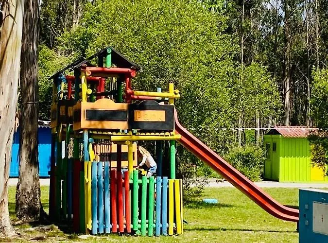 Kompleks wypoczynkowy 4x3 Burinhosa