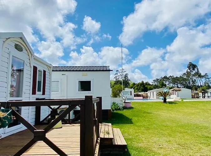 Kompleks wypoczynkowy 4x3 Burinhosa